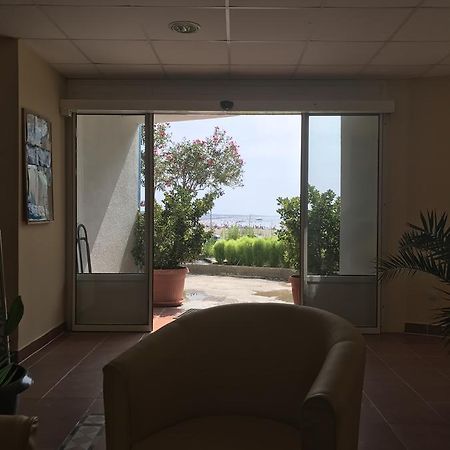 אולסינץ' Hotel La Rosa Negra מראה חיצוני תמונה