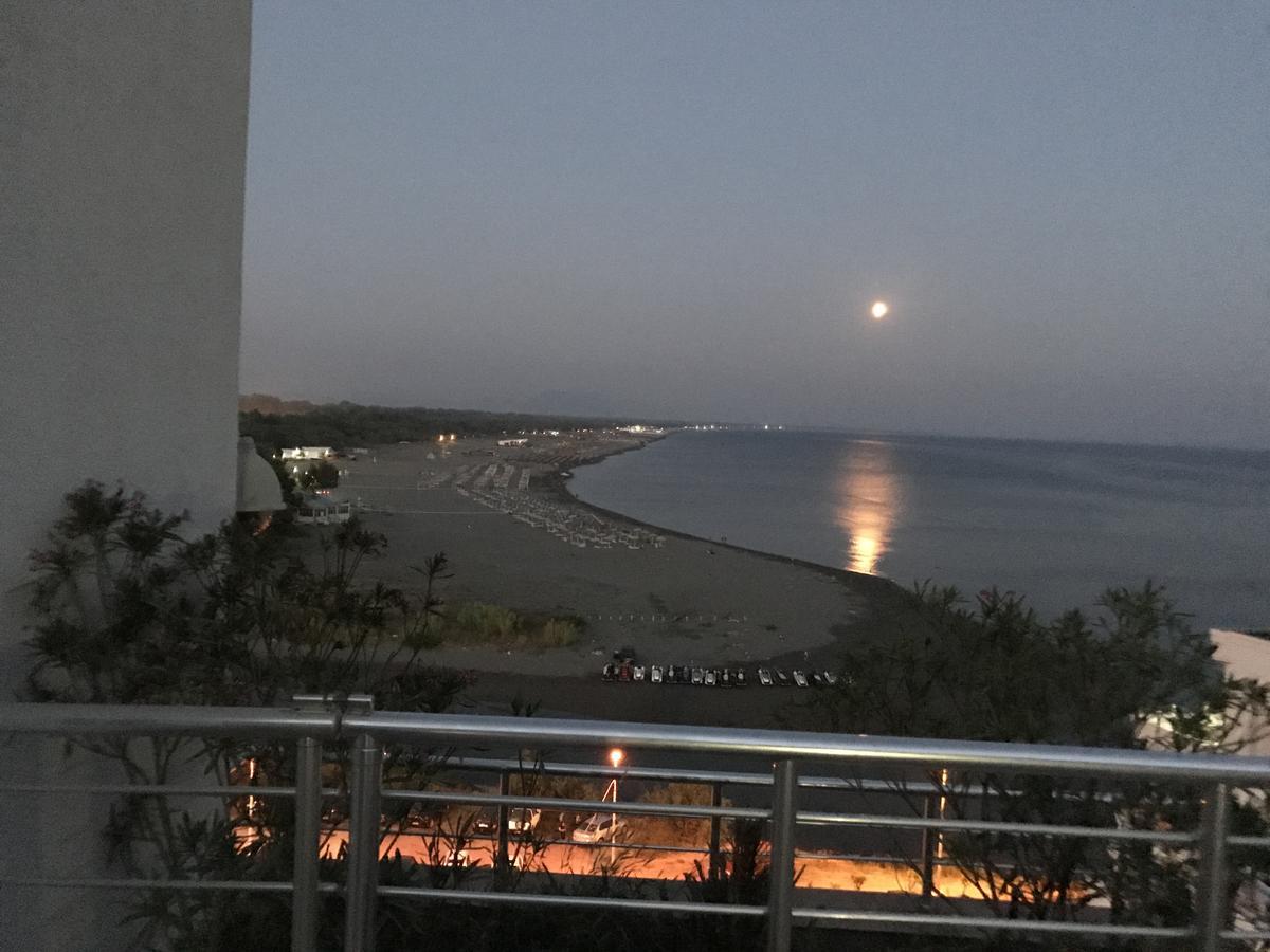 אולסינץ' Hotel La Rosa Negra מראה חיצוני תמונה